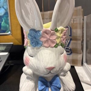 Bath and body work bunny candle stand